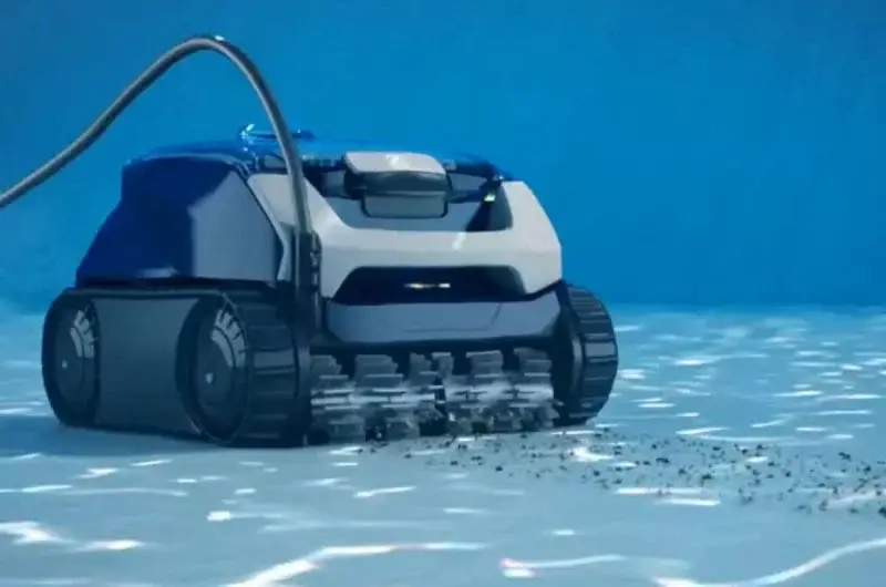 equipement robot piscine