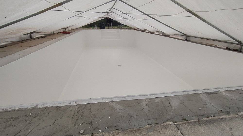 Pose et installation de membrane armée Sopremapool Premium Blanc